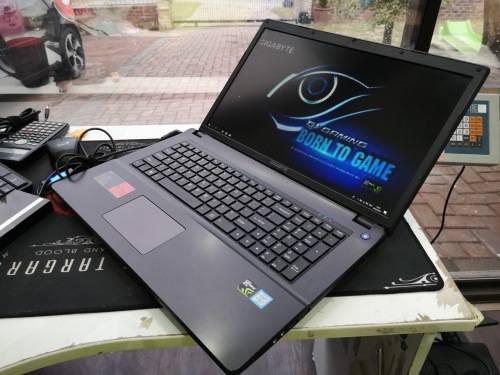 REAL MONSTROUS GAMING!!!*6TH GEN i7*GIGABYTE P17*NVIDIA GTX*QUAD CORE i7-6700HQ*FHD**8GB*1000GB HDD